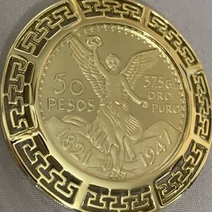 Viva México 50 Pesos Count Pendant
